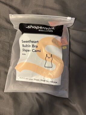 Shapermint Essentials Sweetheart Built-In Bra Shaper Cami - Peach/White